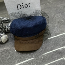 CHRISTIAN DIOR